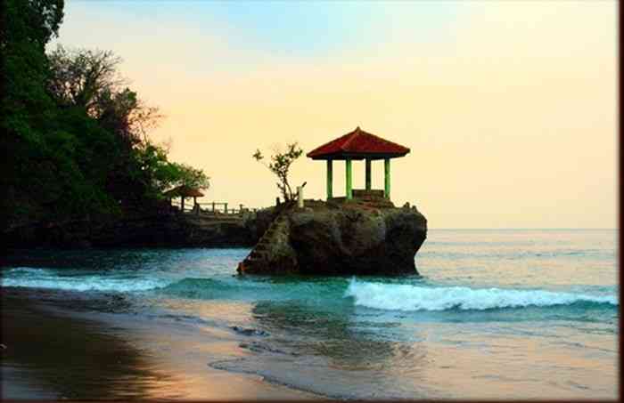 Pantai Karang Bolong, Tempat Wisata Alam Eksotis di Anyer